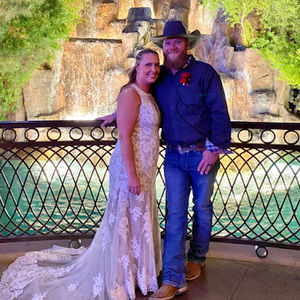 Meet your Posher, Cari